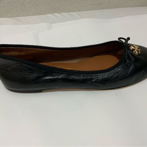 Tory Burch Tory Charm Ballet Flat 10 M Perfect Black Goat Leather Gold Logo $268 - Picture 2 of 11